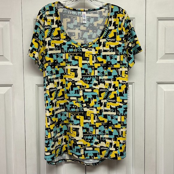 LuLaRoe Tops - LuLaRoe Top (Classic T-XL)
